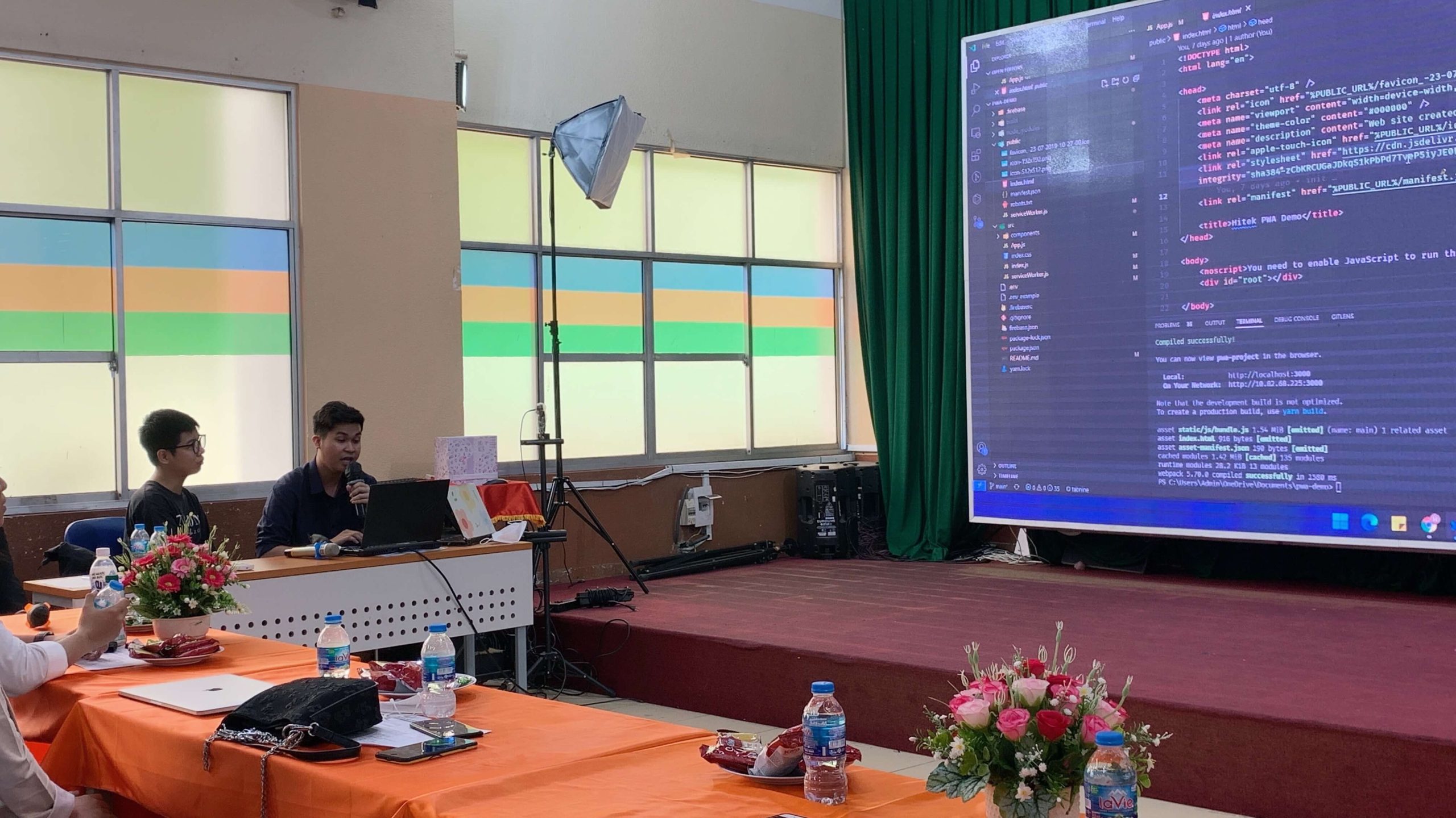 Hitek Technology Group Corporation and FPT Polytechnic College HCM organized a workshop